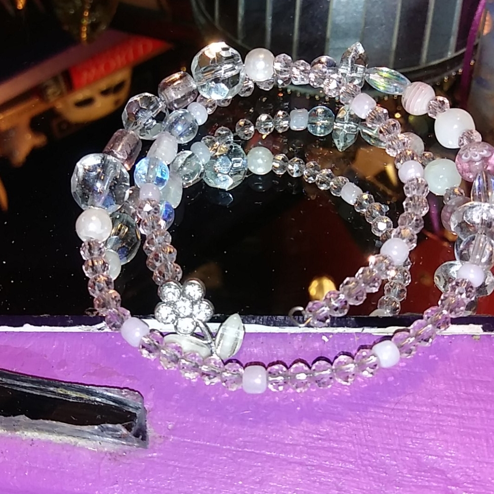 Memory wire bracelet